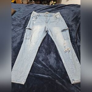 Wax Jean distressed skinny cargo jeans.  Womens size 20